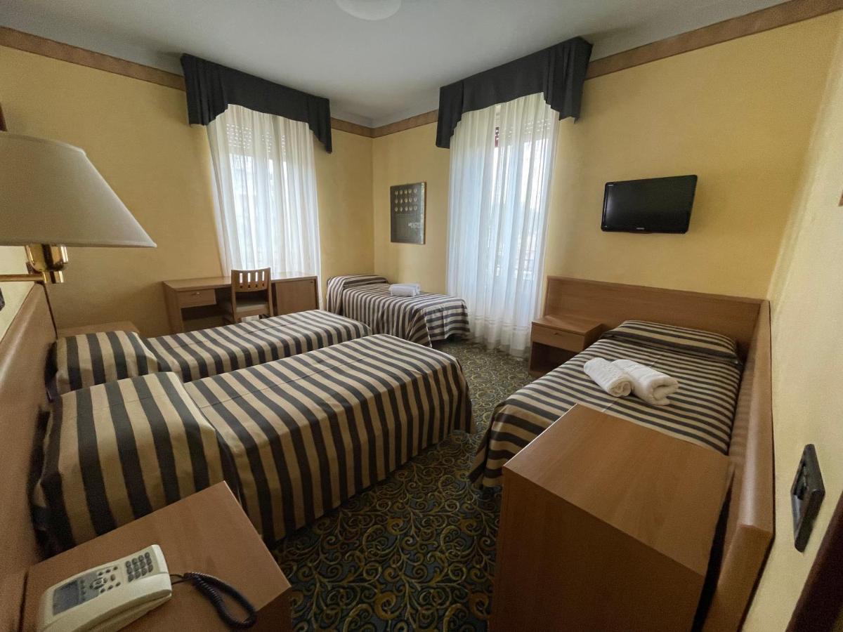 Hotel Giardinetto Desenzano del Garda Ngoại thất bức ảnh