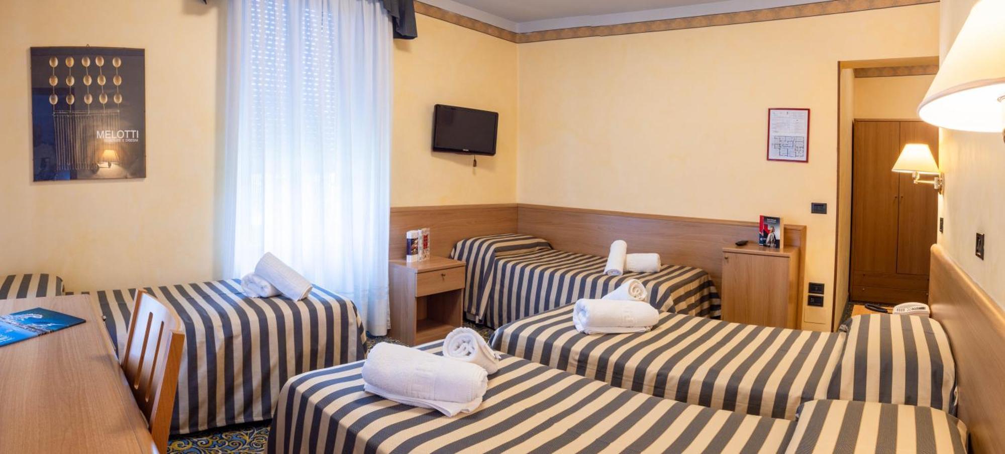 Hotel Giardinetto Desenzano del Garda Ngoại thất bức ảnh