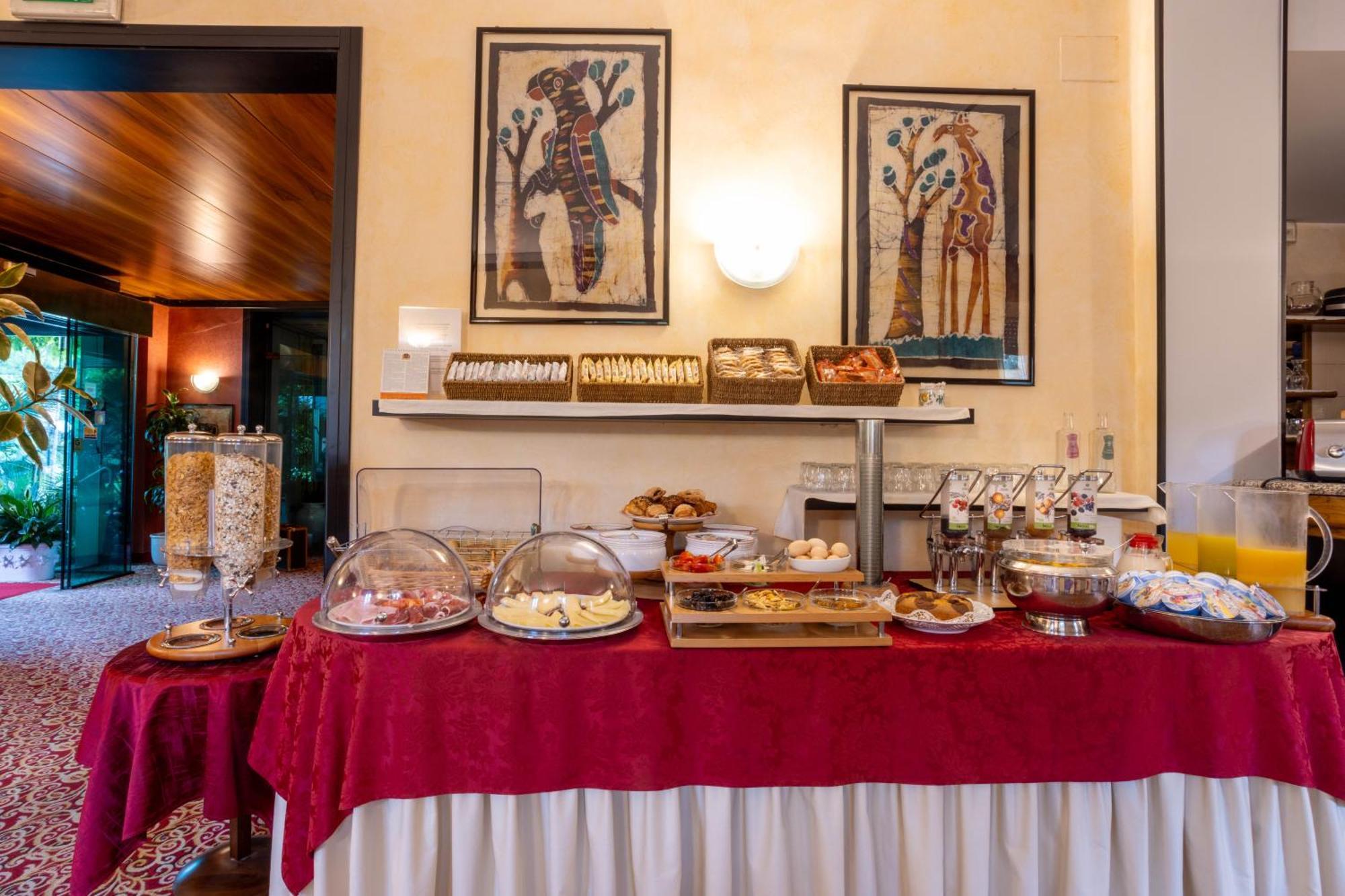 Hotel Giardinetto Desenzano del Garda Ngoại thất bức ảnh