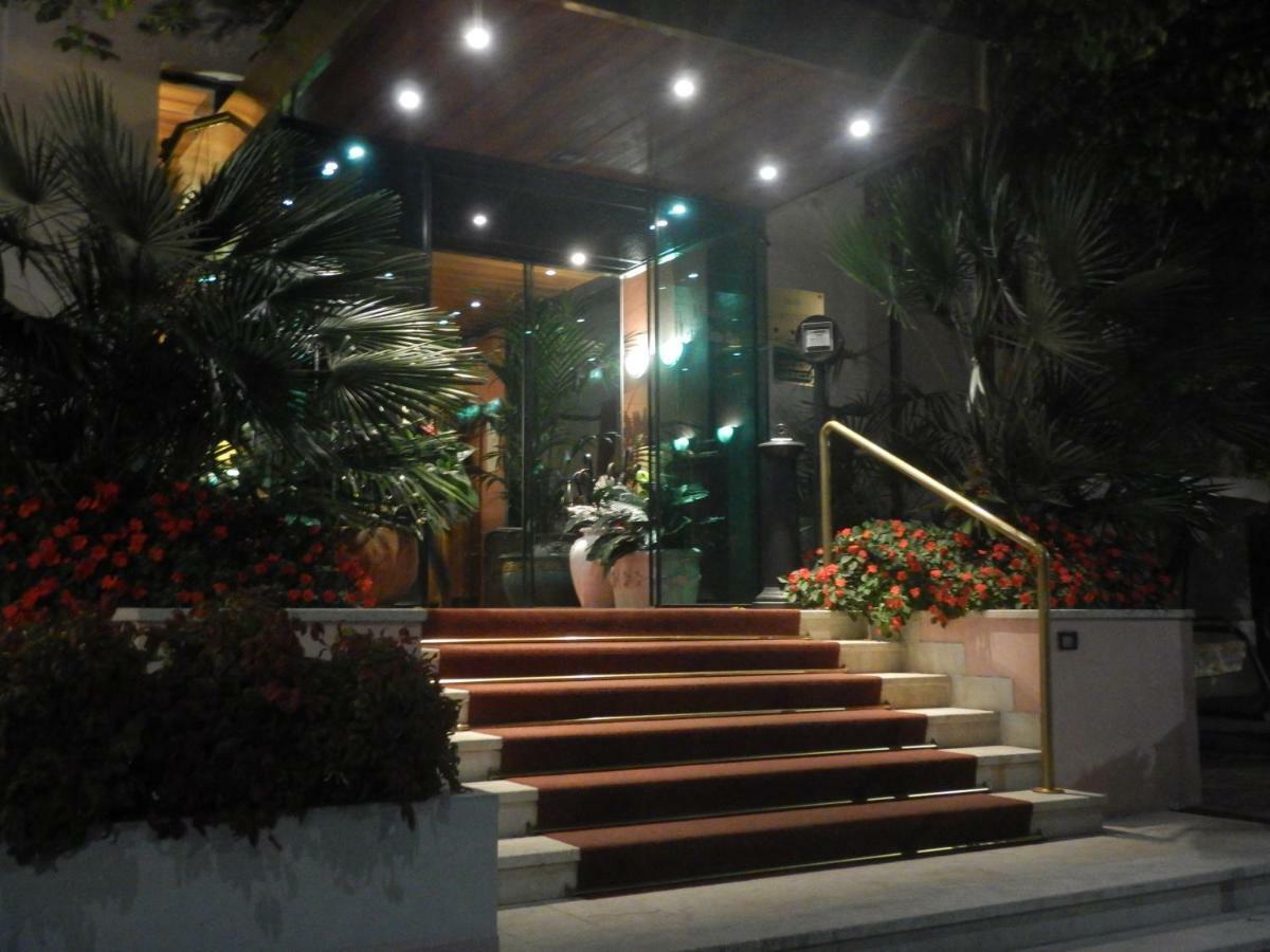Hotel Giardinetto Desenzano del Garda Ngoại thất bức ảnh